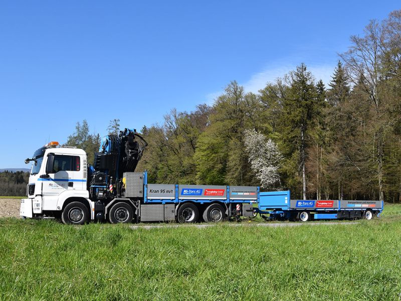 kranlastwagen anhaenger