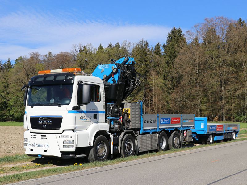 kranlastwagen anhaenger